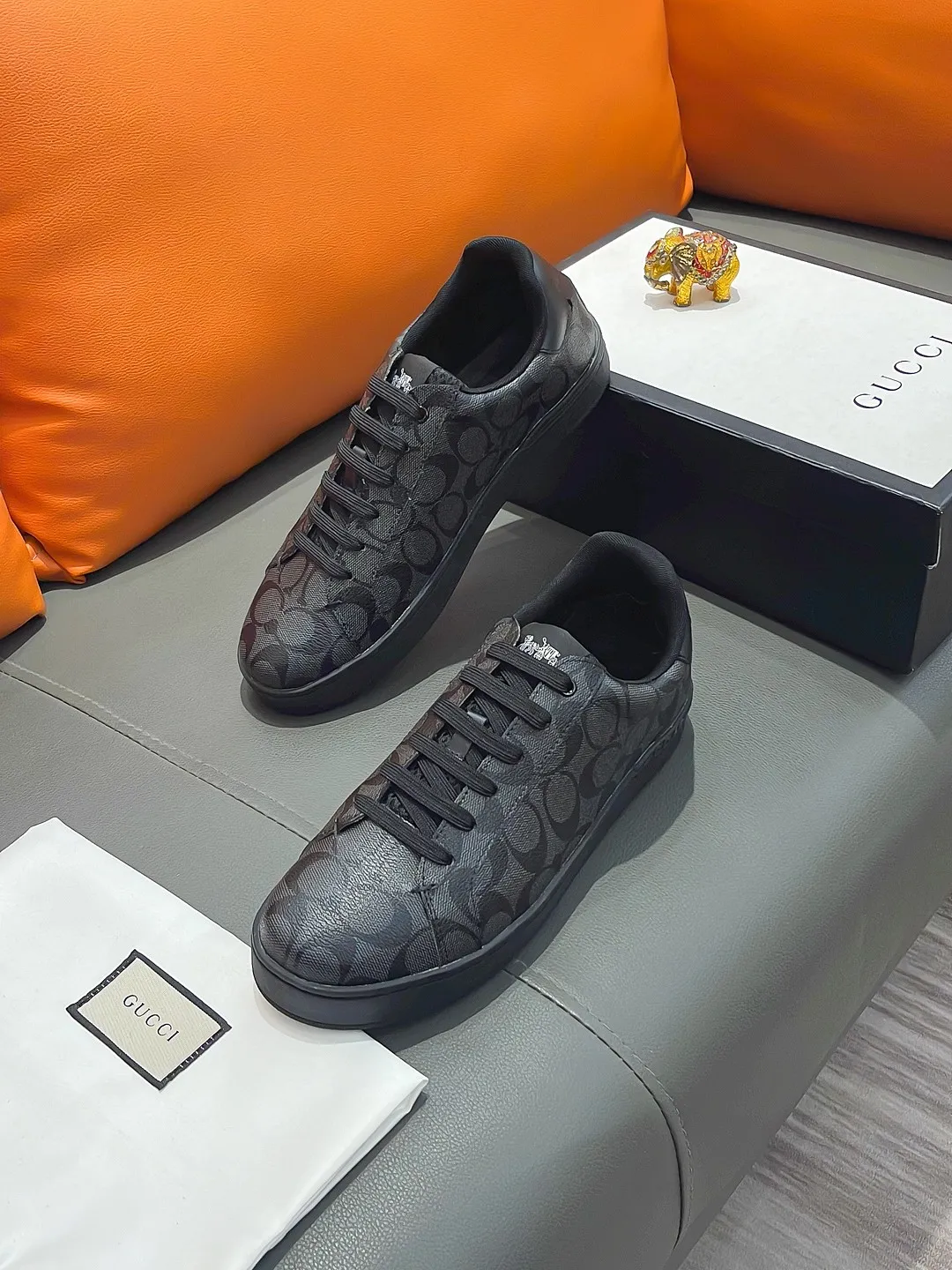 Men's shoes GUCCI "Gucci" P400 Regular size: 38-44 (casual shoes) Product materials: Selected cowhide upper, soft sheepskin lining; original outsole.